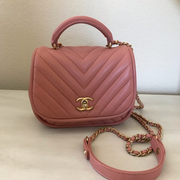 CHANEL Handbags - Chanel nude pink chevron crossbody bag CHANEL Handbags - Chanel nude pink chevron crossbody bag